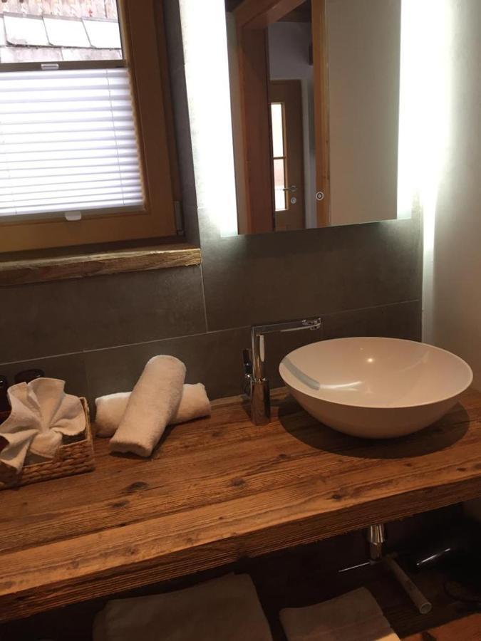 Bootshaus Am Hallstaetter Apartment *